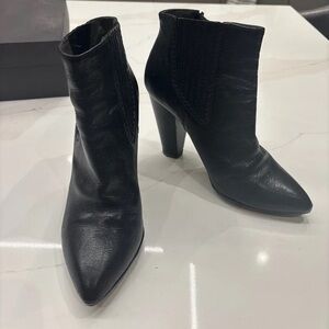 Chic Black Leather Heeled Boots